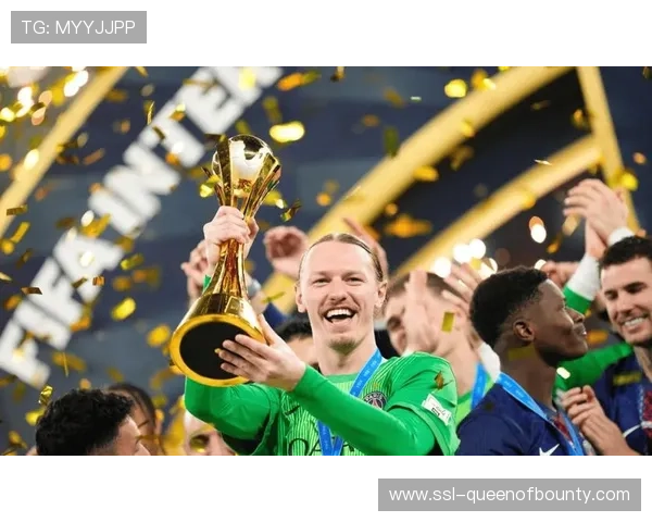 恩里克谈大巴黎六冠王：经验球员与年轻球员结合，目标高远